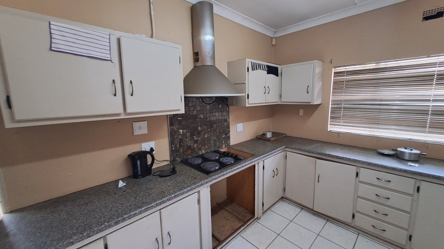 7 Bedroom Property for Sale in Universitas Free State
